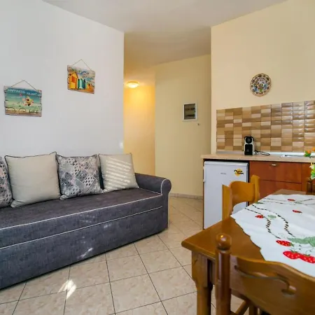 פוטוס Apartments Lina מראה חיצוני תמונה
