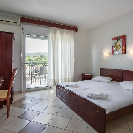 פוטוס Apartments Lina מראה חיצוני תמונה